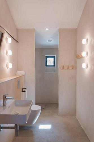 Photo de la galerie de l'établissement La Ferme de Brouage - Gite #5, à La-Gripperie-Saint-Symphorien