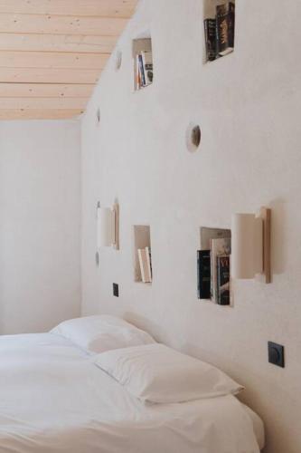 Photo de la galerie de l'établissement La Ferme de Brouage - Gite #5, à La-Gripperie-Saint-Symphorien