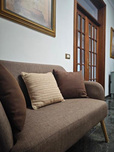 Ruang duduk di Villa Gonzalez Sea Views