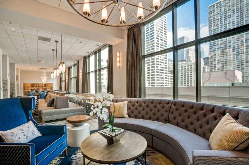 Posezení v ubytování Homewood Suites by Hilton Chicago-Downtown