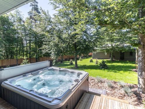 Lodge luxe au golf avec bain à remous, piscine, salles de sport et bien-être, jeux pour tous âges - FR-1-582-371