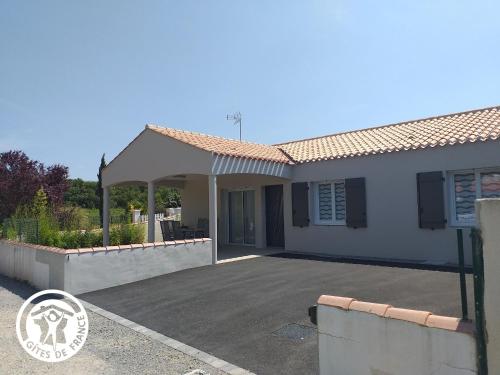 Maison neuve en Vendée, 3 chambres, proche véloroute et océan, wifi, terrasses, tout inclus. - FR-1-426-542