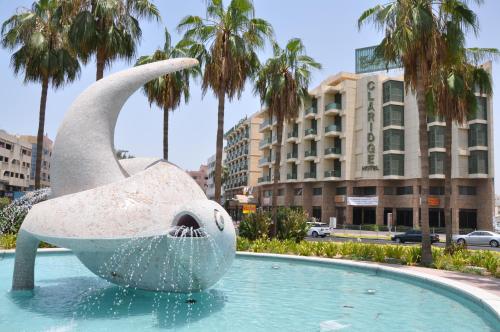 
المسبح في فندق كلاريج - دبي أو بالجوار
