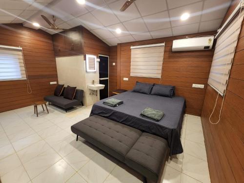 Area soggiorno di Wild Orchid 5BHK Villa & Eco Cottages in Sancoale Valley