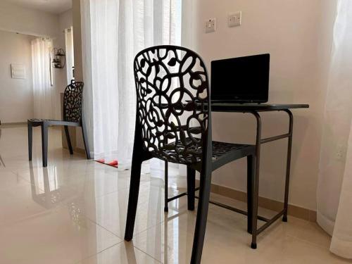 Gallery image of Cozy, Spacious 3 Bedroom Maisonette, 6 to 9 ppl, 1 min walk from Seafront in Marsaxlokk