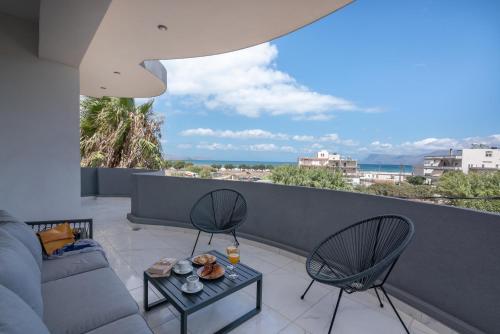 Lysithea Apartments - brand new, stylish & central