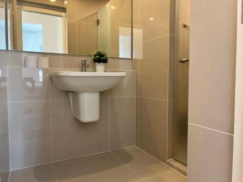 Vannituba majutusasutuses Ramkhamhaeng Condo