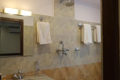 Un baño de Hotel Pipal Tree