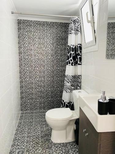 Modern 2BR near Centre -5min wlk