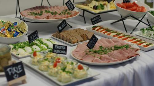 Φαγητό σε αυτό το ξενοδοχείο ή κάπου εκεί κοντά