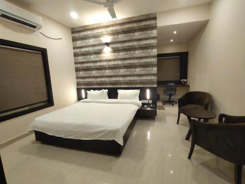 Gayatri's Guest House – Photos 3