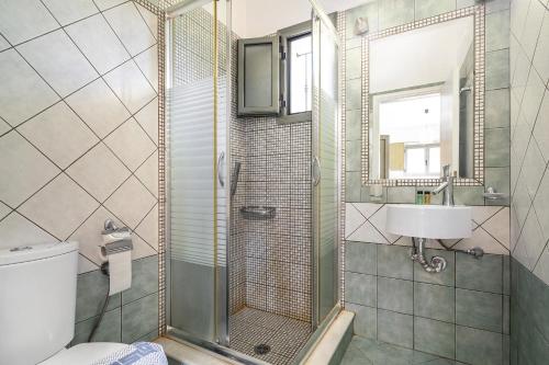 Ένα μπάνιο στο Alkionides Apartment 2