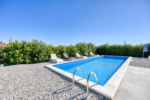 Pool House Lilly - Happy Rentals – Photos 3