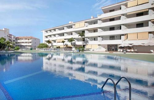 SUMMERLAND LUXURY APARTMENT lN LOS CRISTIANOS