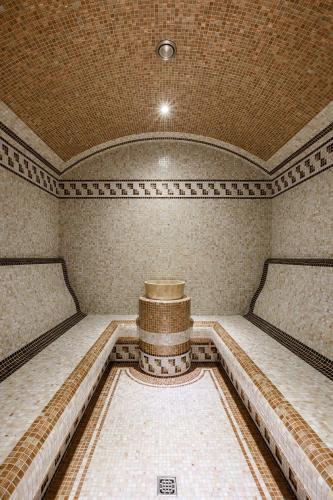 イヴァーノ・フランキーウシクにあるGANZ HOTELのギャラリーの写真