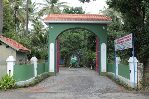 Kuttralam Resorts – Photos 3