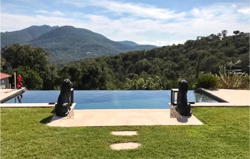 Stunning Home In L, Adrets De Lesterel