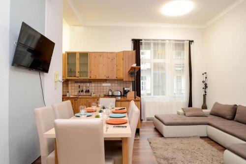 Famous Kiraly street at Large 3BR 10ppl @ CENTRAL 1061 Budapest, 14 Király utca kép - 3