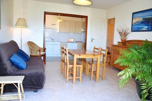 Photo de la galerie de l'établissement Appartement vue montagne à Font Romeu - Appartement 7, à Font-Romeu-Odeillo-Via