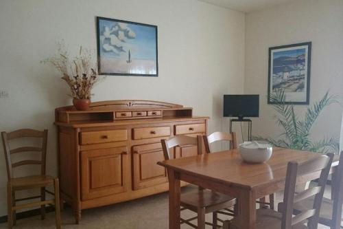 Photo de la galerie de l'établissement Appartement vue montagne à Font Romeu - Appartement 7, à Font-Romeu-Odeillo-Via