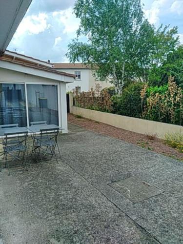 maison agréable avec stationnement privatif