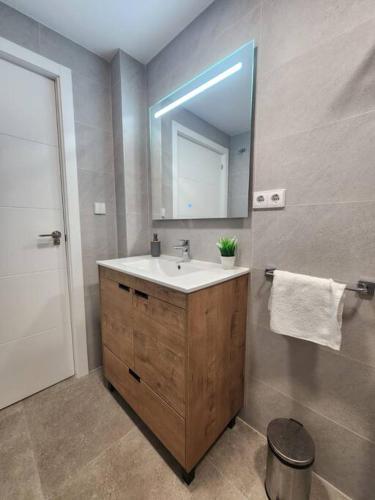 Ένα μπάνιο στο Piso de diseño Elche
