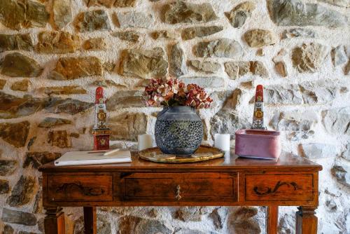 Φωτογραφία από το άλμπουμ του INN Piazza in Montemerano, the heart of Tuscany σε Montemerano