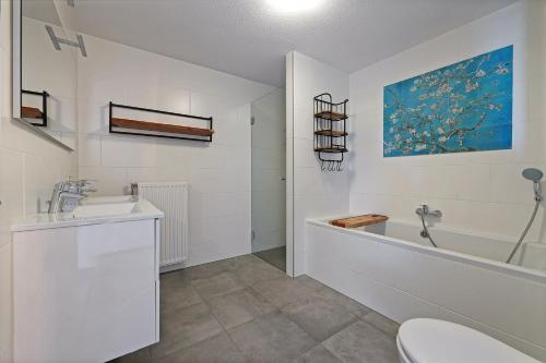 חדר רחצה ב-Appartement in Zeeland - Kabbelaarsbank 503 - Port Marina Zélande - Ouddorp - not for companies