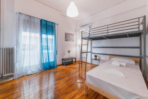 Urban Escape next to Acropolis and Athens city center