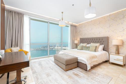 Extraordinary Destination, JBR 4003