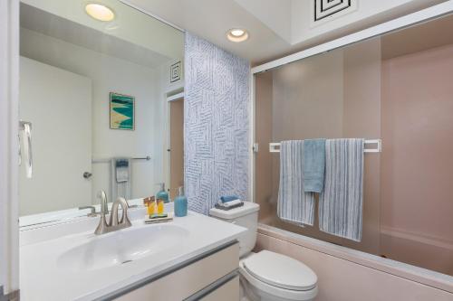 Ilikai Collection # 12. Corner Oceanfront Condo_3