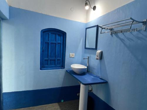 Koupelna v ubytování Makarios Boutique Hotel