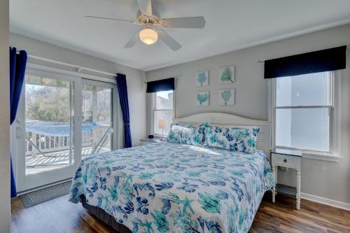 Postel nebo postele na pokoji v ubytování 1771 - Goin Coastal by Resort Realty