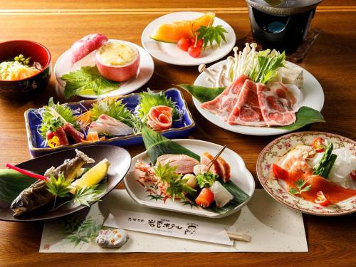 旅館の敷地内または近くでの食事または食べ物