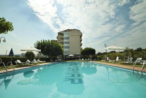 Hotel Ría Mar, Villalonga, Spain - Booking.com