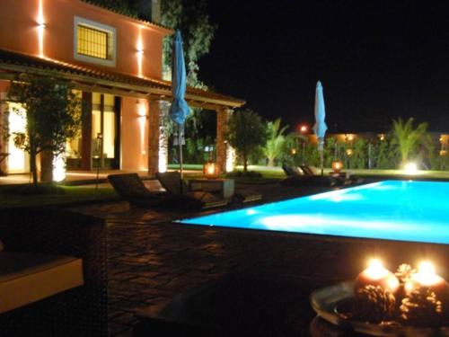 Бассейн в Villa Hermes Trismegistos или поблизости