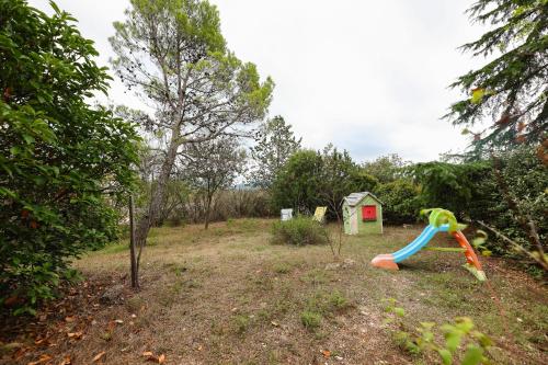 Taman di luar Domaine des Arcs