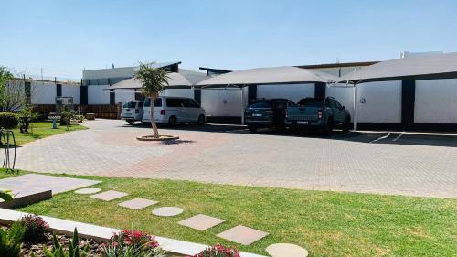 Ein Garten an der Unterkunft Essence Lifestyle Self-Catering Accommodation