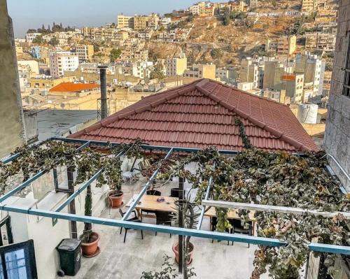 Balkón nebo terasa v ubytování Villa Mira Guesthouse 1 - Downtown Central Amman - AL DIYRIH
