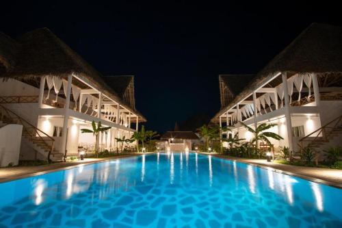 Bazén v ubytování Rafiki Jua Resort nebo v jeho okolí