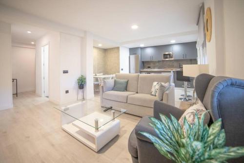 IFEMA-Airport. 2 bed. AC