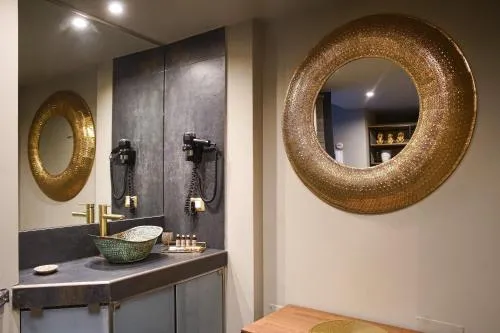 Home dentro il teatro photo 85