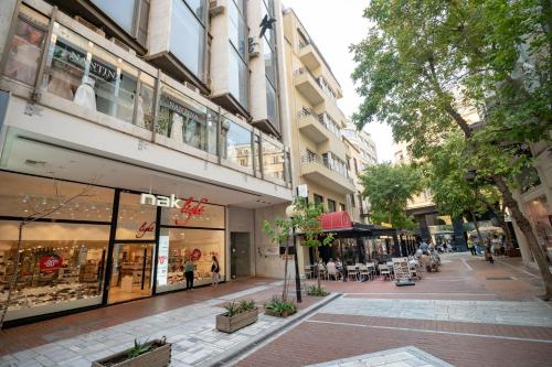 Ermou street 1 bedroom 4 persons apartment by MPS