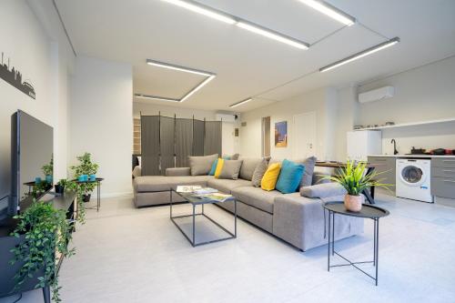 Ermou street 1 bedroom 4 persons apartment by MPS