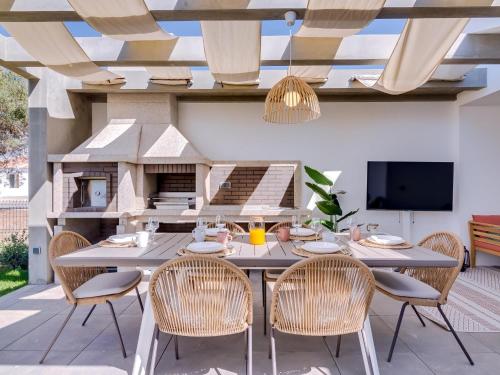 AL - Boho Chic Villa Country Club