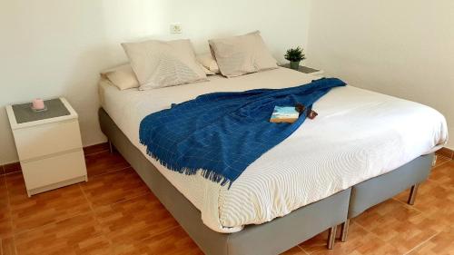 Postel nebo postele na pokoji v ubytování Bungalow in Poris de Abona - Casablanca