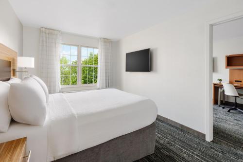 Letto o letti in una camera di TownePlace Suites Manchester-Boston Regional Airport
