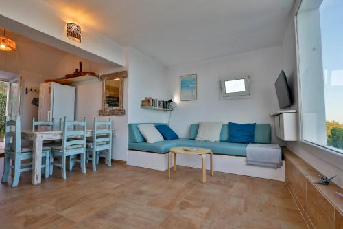 Foto Beach Front Villa Amazing Views 4