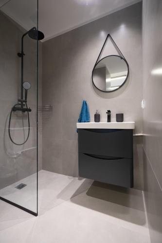 Monastiraki metro st 2 bedrooms 6 pers by MPS