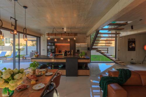 Modern villa with private pool near the sea